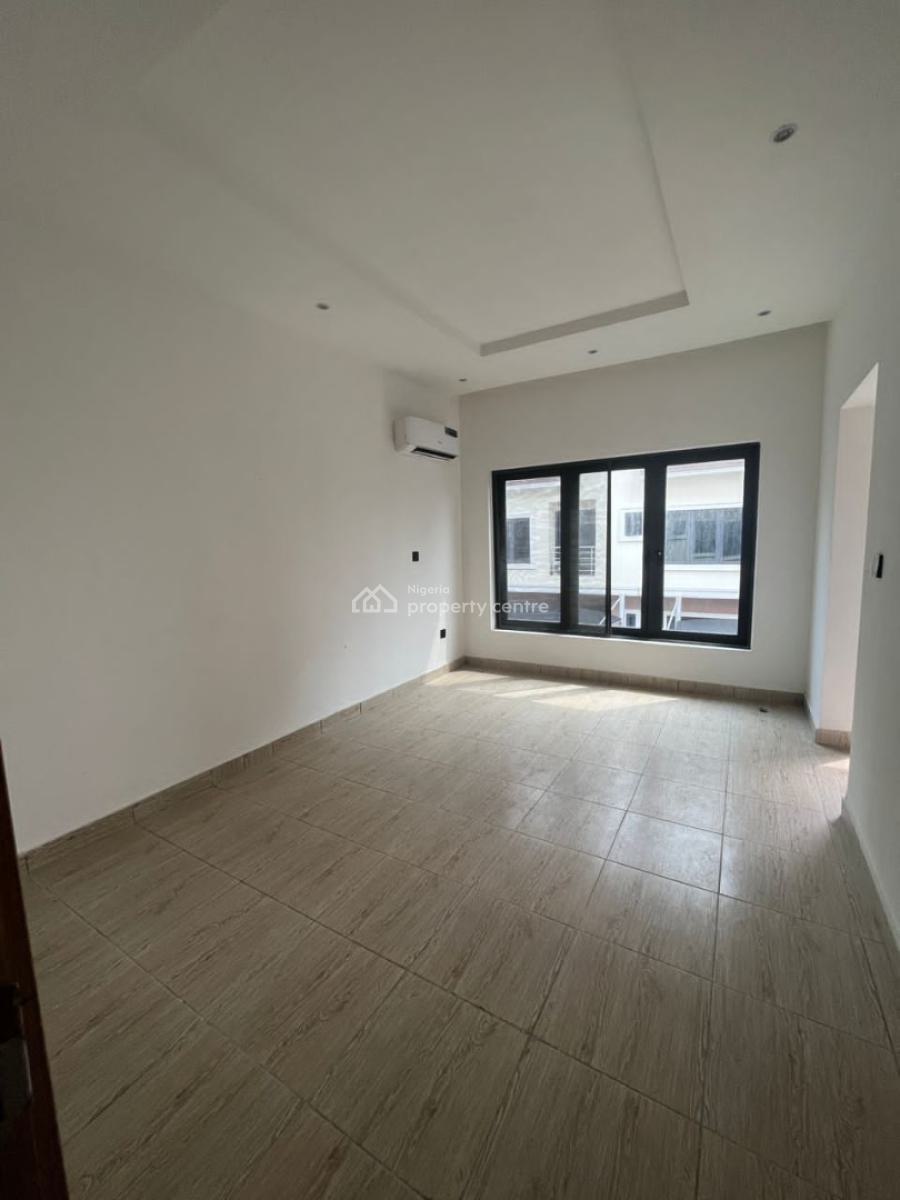 4 Bedrooms Terrace Duplex with a Bq with Pool, Lekki Phase 1, Lekki, Lagos, Terraced Duplex for Sale