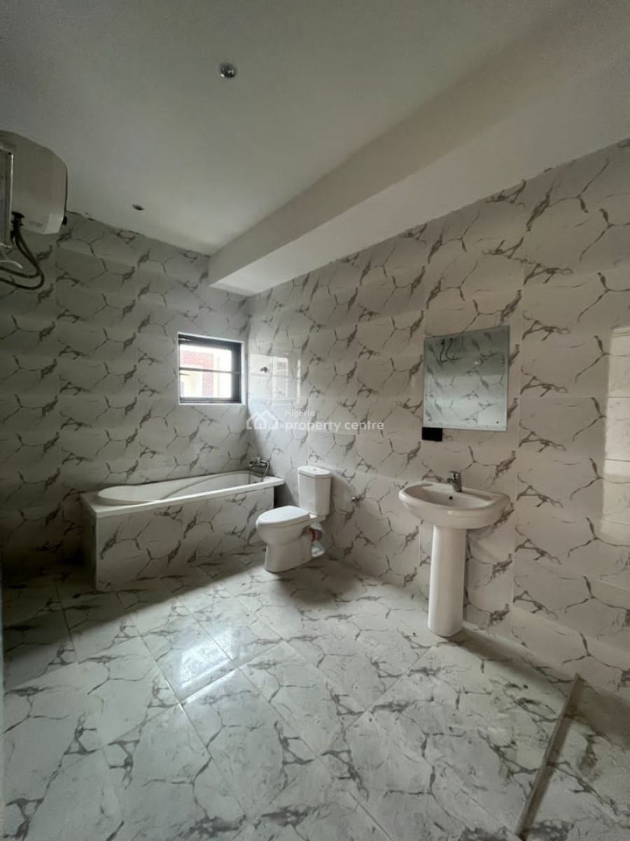 4 Bedrooms Terrace Duplex with a Bq with Pool, Lekki Phase 1, Lekki, Lagos, Terraced Duplex for Sale