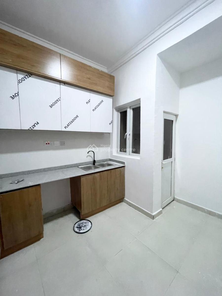 Luxury 3 Bedroom Serviced Apartments with Elevator in a Secure Estate, Osapa London, Lekki, Lagos, Flat / Apartment for Sale