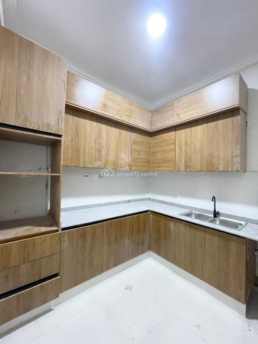Luxury 3 Bedroom Serviced Apartments with Elevator in a Secure Estate, Osapa London, Lekki, Lagos, Flat / Apartment for Sale