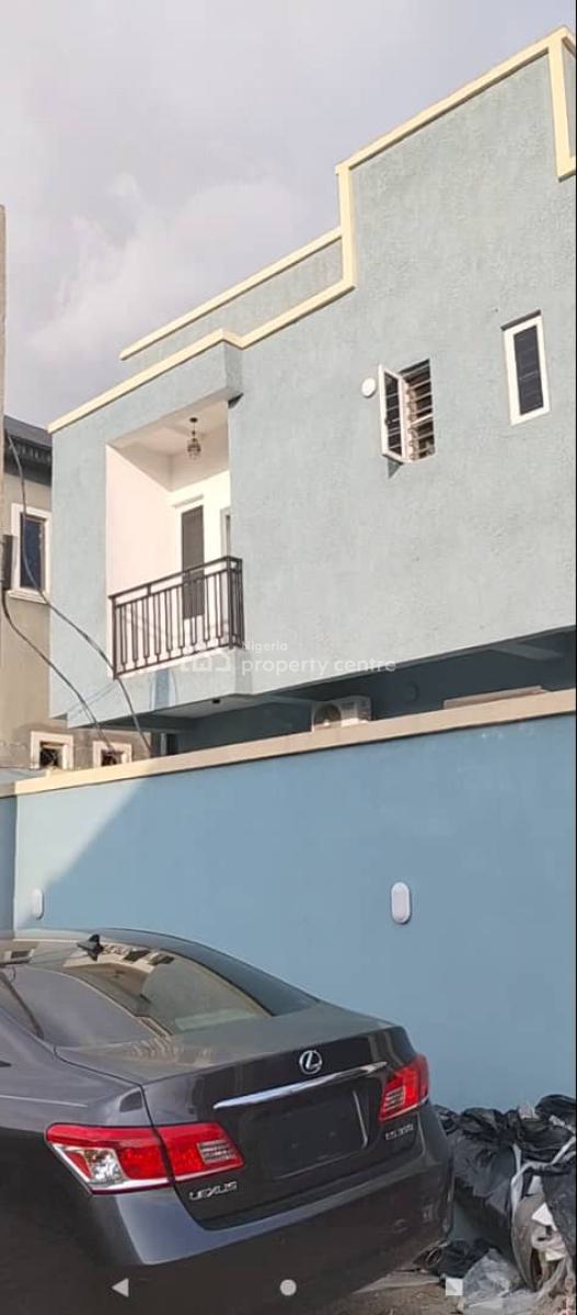 3 Bedroom Semi-detached Duplex, Olowora, Magodo, Lagos, Semi-detached Duplex for Sale