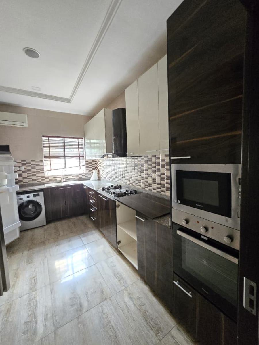 Semi-furnished 5 Bedroom Fully-detached Duplex with Bq, Conservative Road, Lekki, Lagos, Detached Duplex for Rent
