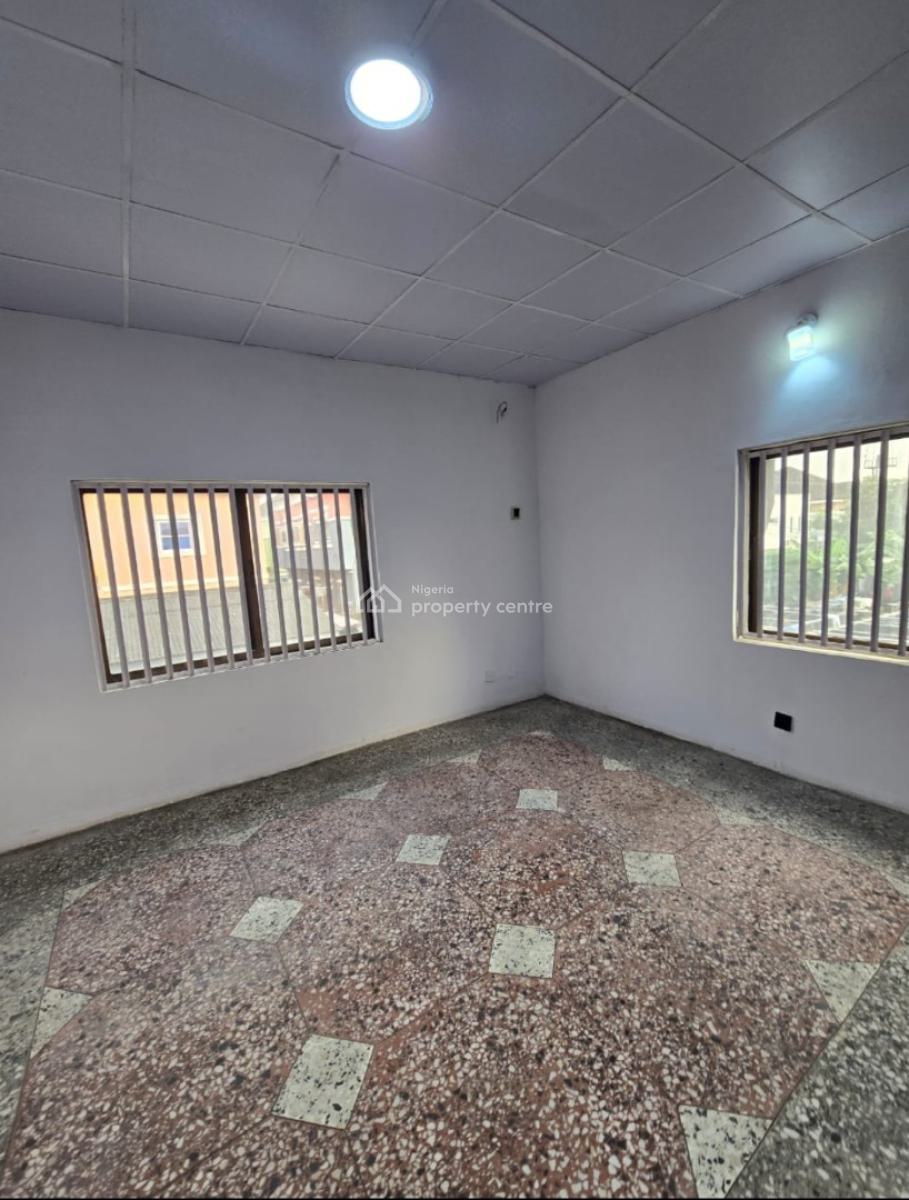 Renovated Spacious 5 Bedrom Duplex (self Compound, Gra Phase 2, Magodo, Lagos, Semi-detached Duplex for Rent