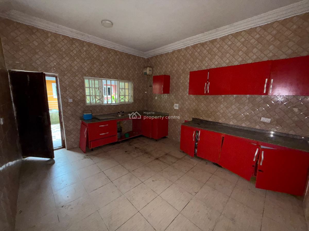 Spacious Single Room with a Big Kitchen, Chevron Drive, Lekki, Lagos, Flat / Apartment for Rent