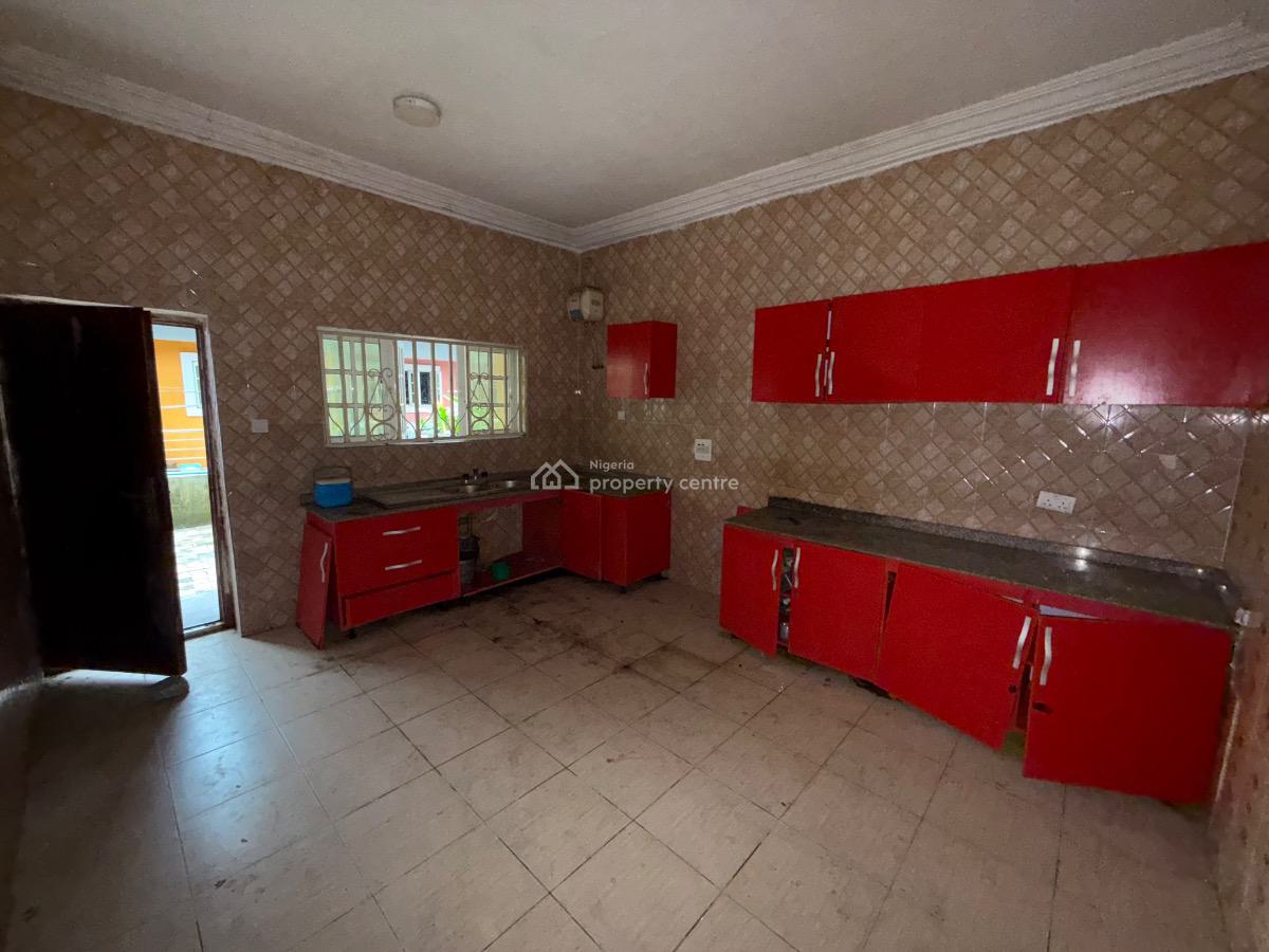 Spacious Single Room with a Big Kitchen, Chevron Drive, Lekki, Lagos, Flat / Apartment for Rent