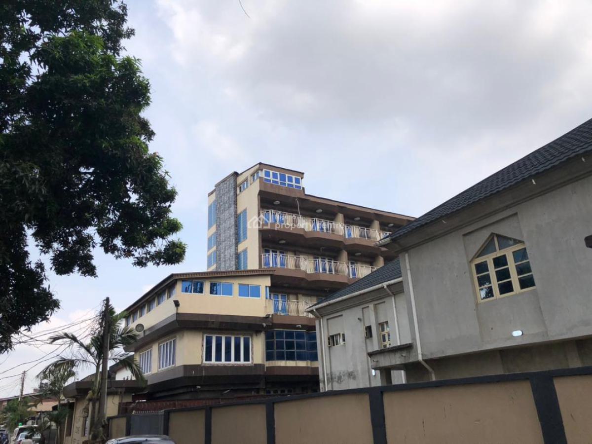 a 39rooms Hotel with Dual Entry and Exit Points From 2 Streets, Off Onipanu Bus Stop, Ikorodu Road, Onipanu, Shomolu, Lagos, Hotel / Guest House for Rent