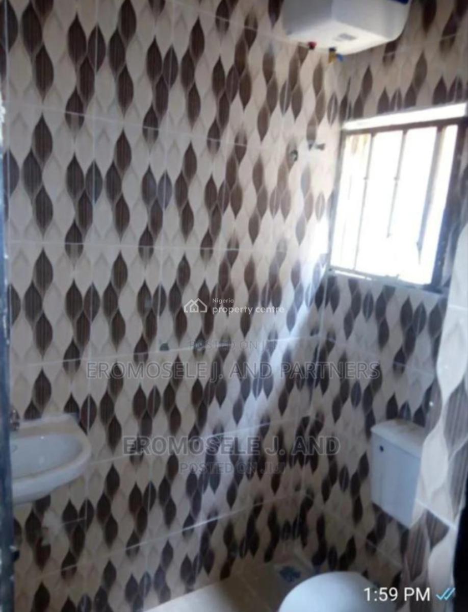 a Room Self Contain, Akoka Via St. Finmbaars College Road, Yaba, Lagos, Self Contain (single Rooms) for Rent
