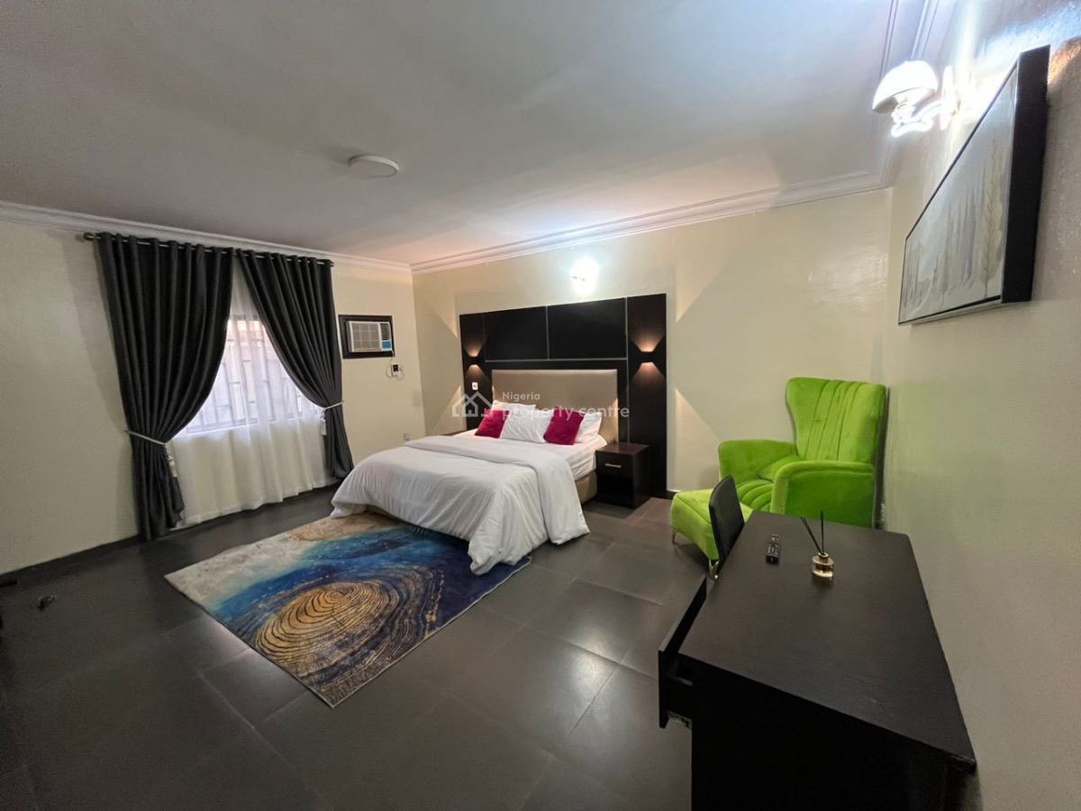 3 Bedroom Spacious & Luxury Home Away From Home, Ikeja Gra, Ikeja, Lagos, Flat / Apartment Short Let