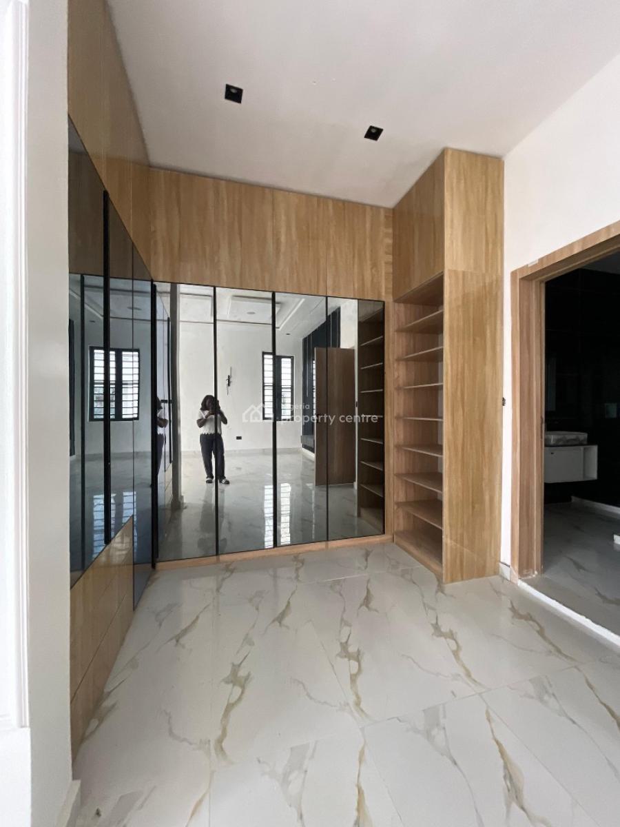 Waterfront Five  Bedroom Fully Detached Duplex with Pool and Bq, Ajah, Lagos, Detached Duplex for Sale