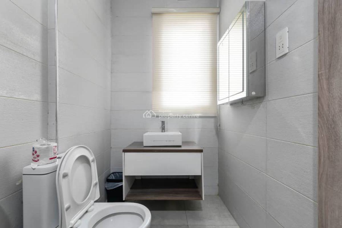 2 Bedroom Apartment with Waterfront View, Ps5, Snooker, Swimming Pool, Lekki Phase 1, Lekki, Lagos, Flat / Apartment Short Let