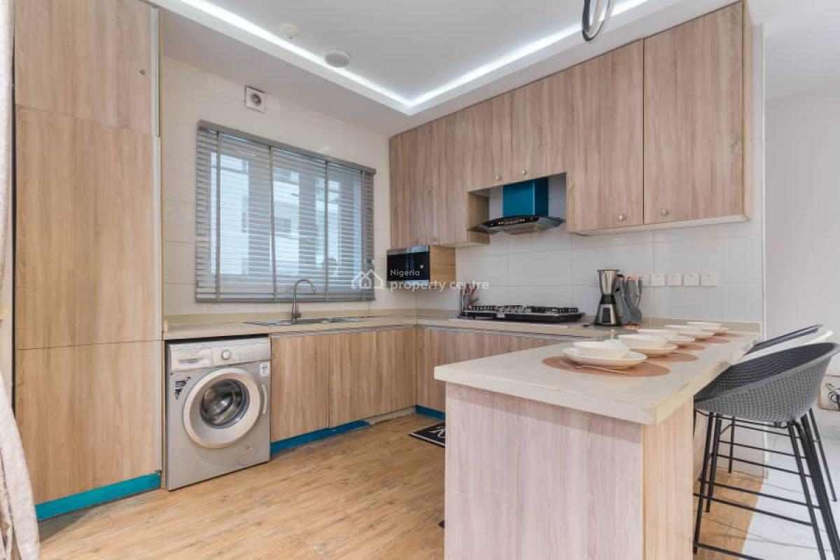 2 Bedroom Apartment with Waterfront View, Ps5, Snooker, Swimming Pool, Lekki Phase 1, Lekki, Lagos, Flat / Apartment Short Let