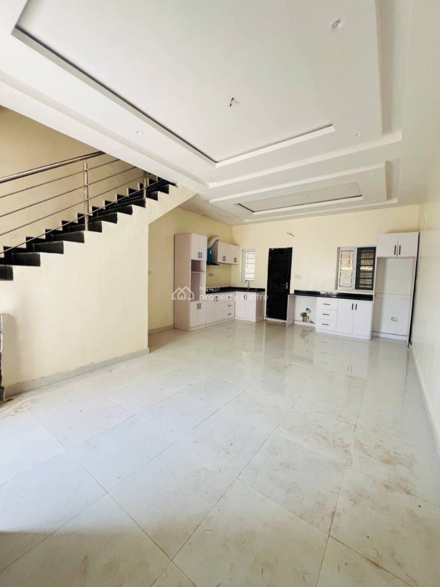 3 Bedroom Terrace Duplex, Ikota, Lekki, Lagos, Semi-detached Duplex for Sale