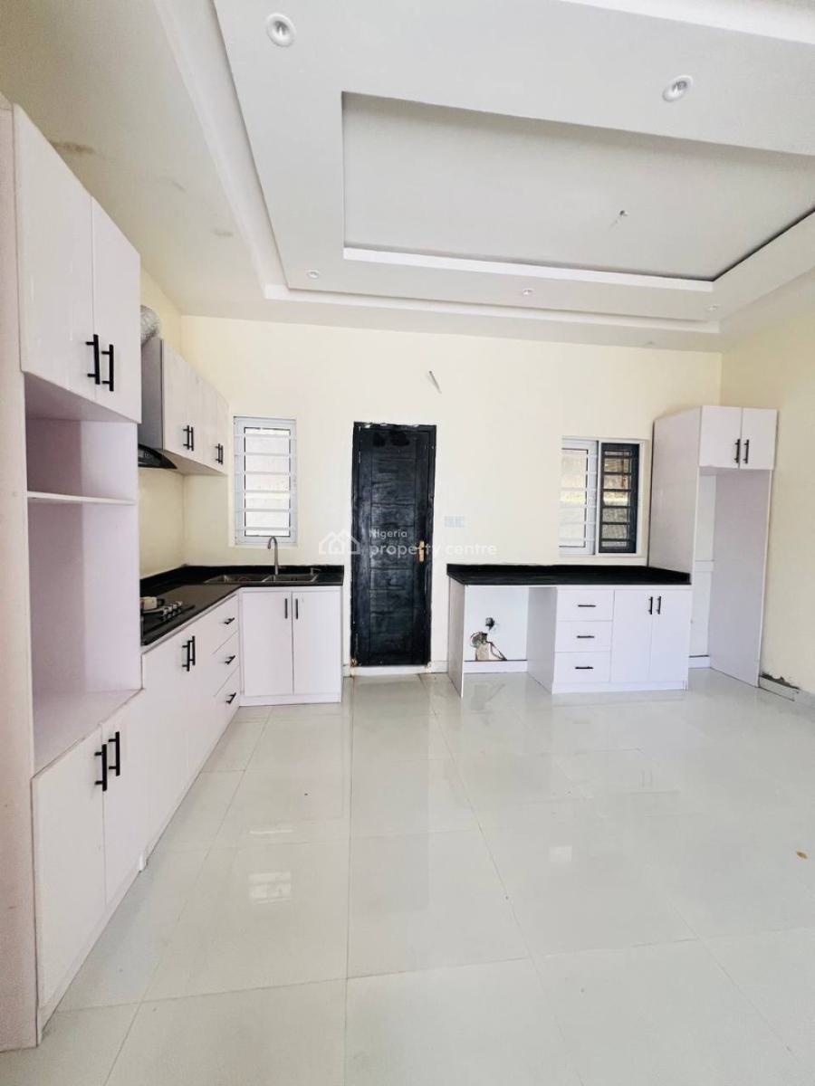 3 Bedroom Terrace Duplex, Ikota, Lekki, Lagos, Semi-detached Duplex for Sale