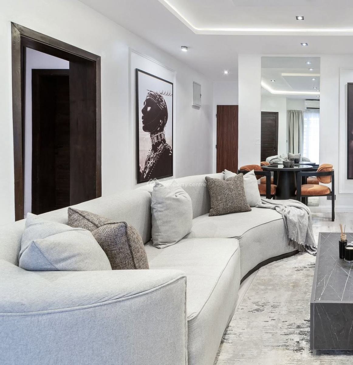 Three Bedroom Flat, Lekki Phase 1, Lekki, Lagos, Flat / Apartment for Rent