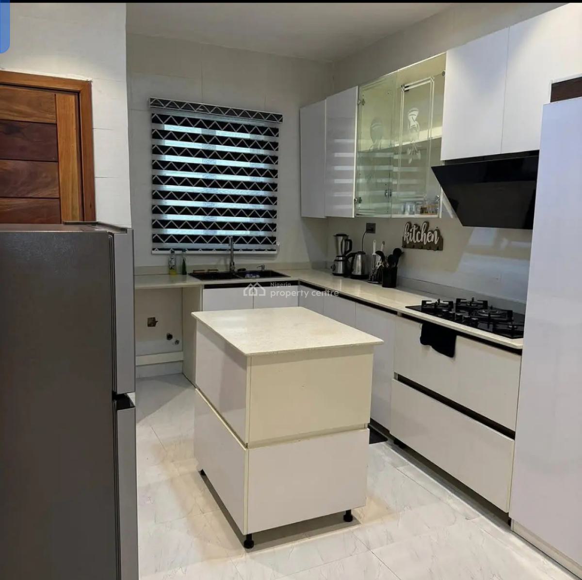 Two Bedroom Apartment, Ikeja Gra, Ikeja, Lagos, Flat / Apartment for Rent