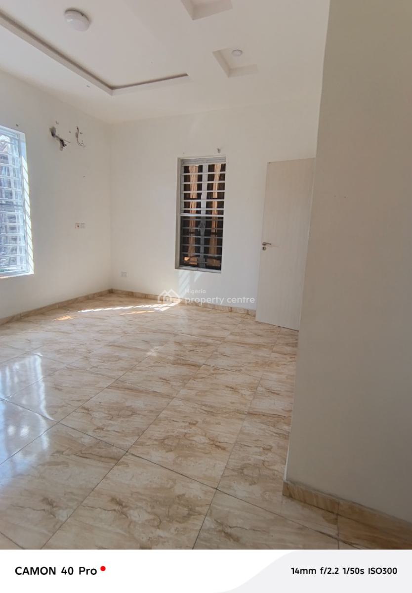 Well Renovated 4bed Duplex in Spg Road, Off Spg Road, Lekki, Lagos, Semi-detached Duplex for Rent