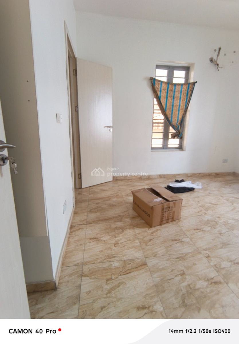 Well Renovated 4bed Duplex in Spg Road, Off Spg Road, Lekki, Lagos, Semi-detached Duplex for Rent