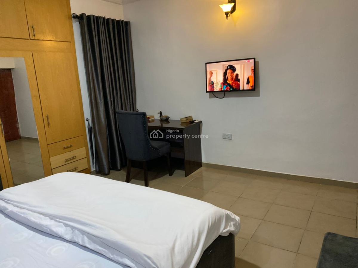 Tastefully Finished 3-bedroom Apartment in an Estate, Mabushi, Abuja, Flat / Apartment for Rent