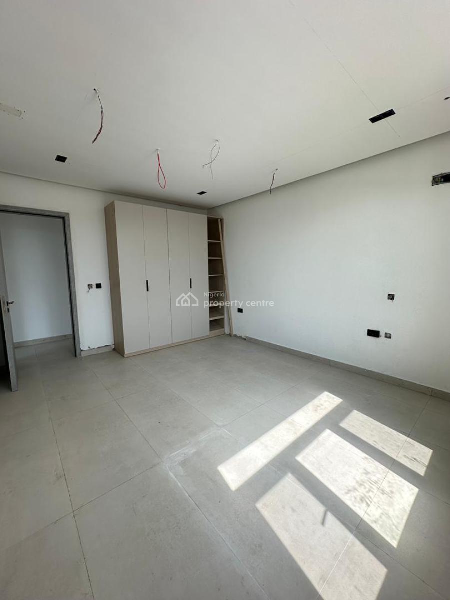 Outstanding Luxury Spacious 3 Bedroom Apartment with Bq, Lekki Phase 1, Lekki, Lagos, House for Sale