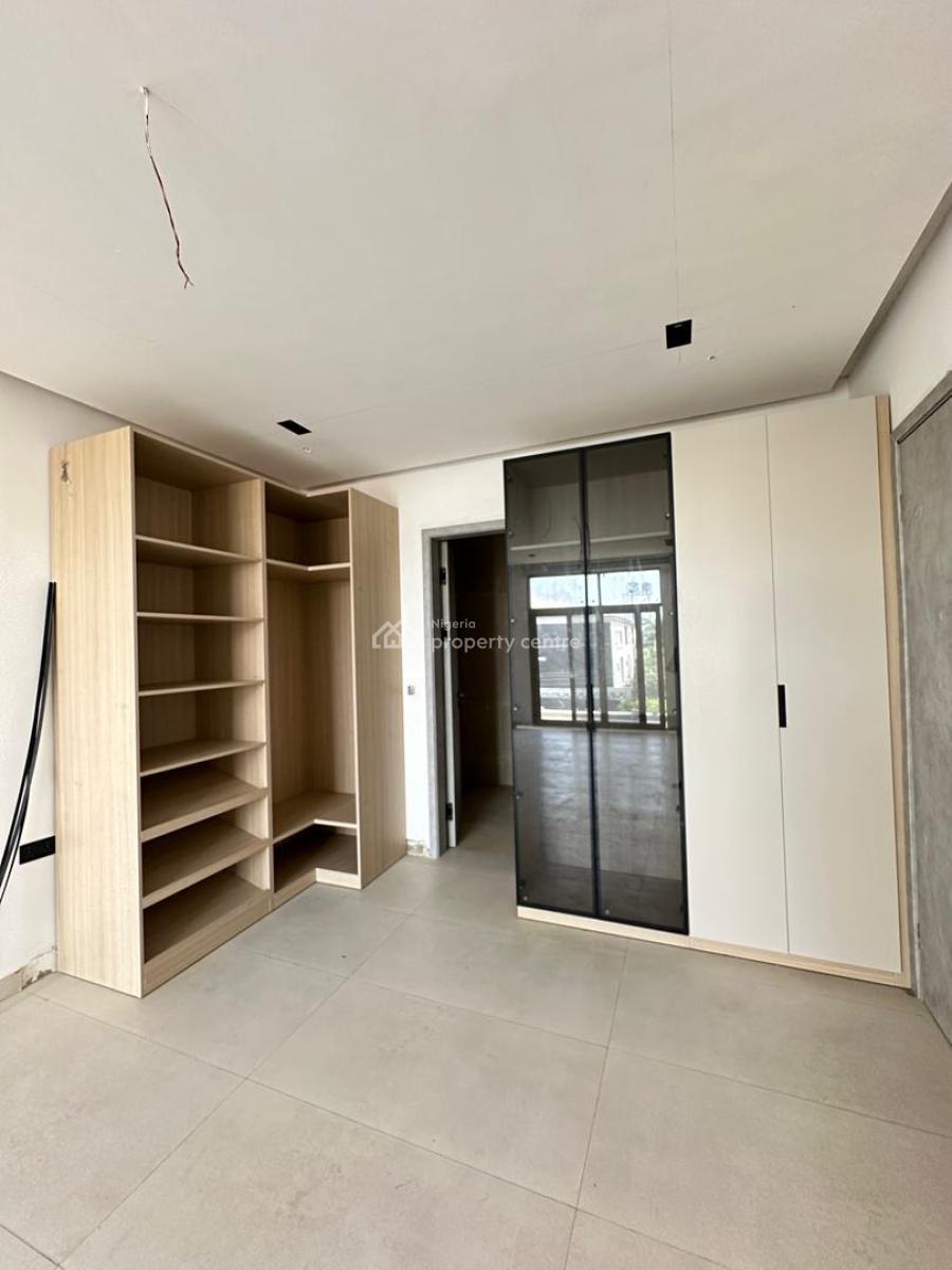 Outstanding Luxury Spacious 3 Bedroom Apartment with Bq, Lekki Phase 1, Lekki, Lagos, House for Sale