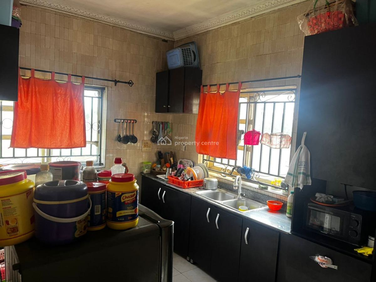 3 Bedroom Flat with Bq, Omole Phase 1, Ikeja, Lagos, Flat / Apartment for Sale