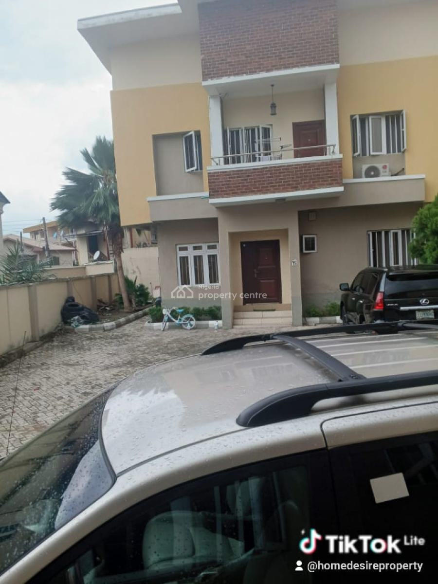 - Luxurious 5 - Bedroom Townhouse Located Within a Secure an, Adeniyi Jones, Ikeja, Lagos, Terraced Duplex for Sale