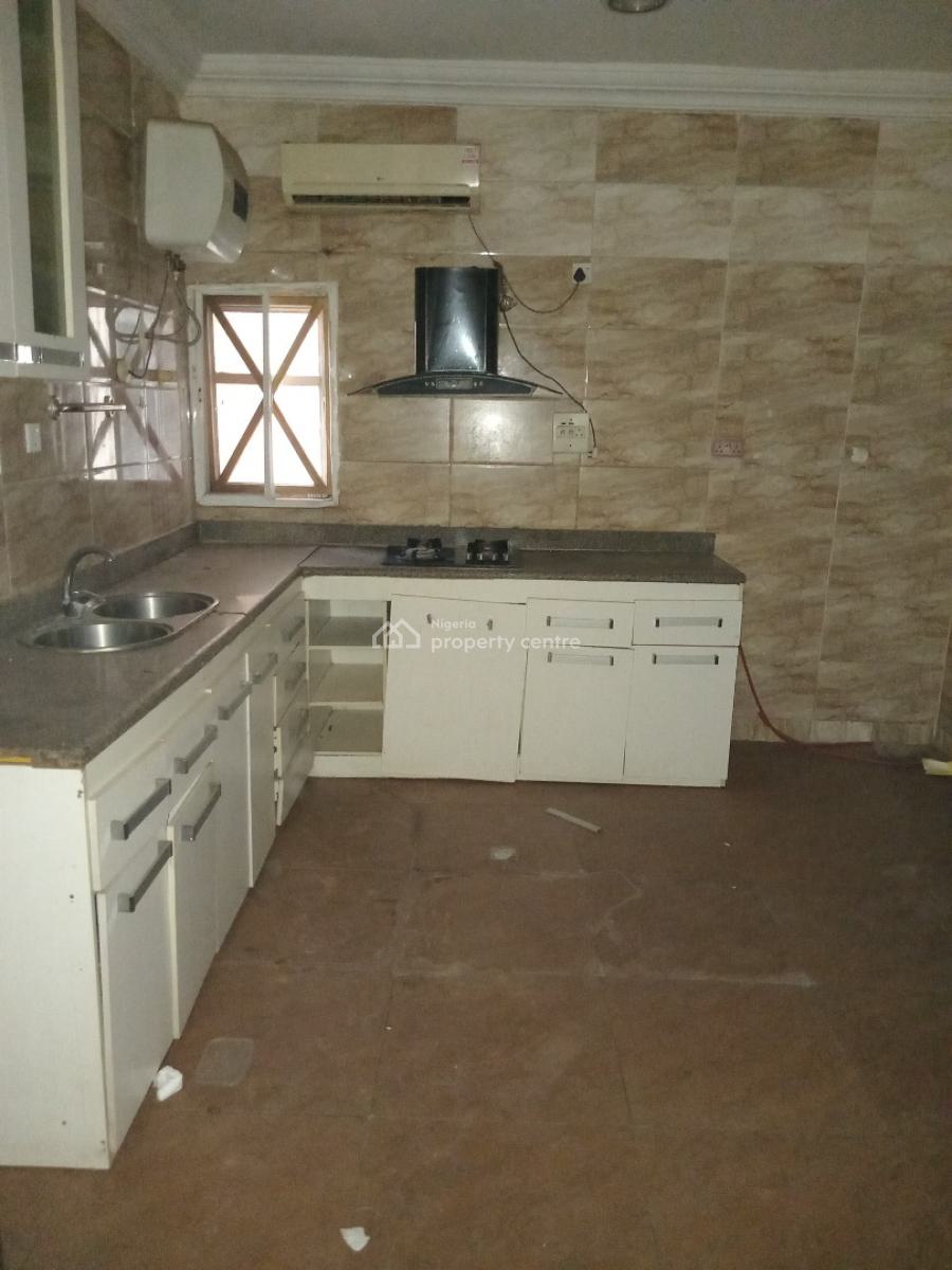 a Very Good Spacious 3-bedroom Flat, Jabi District ( Video of The House Is Attached), Jabi, Abuja, Flat / Apartment for Rent