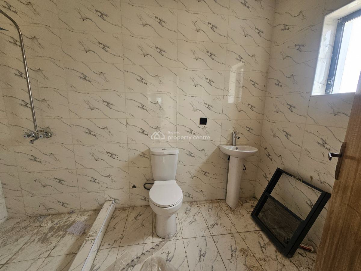 Newly Built 2 Bedrooms Penthouse, Lekki Phase 1, Lekki, Lagos, Flat / Apartment for Rent