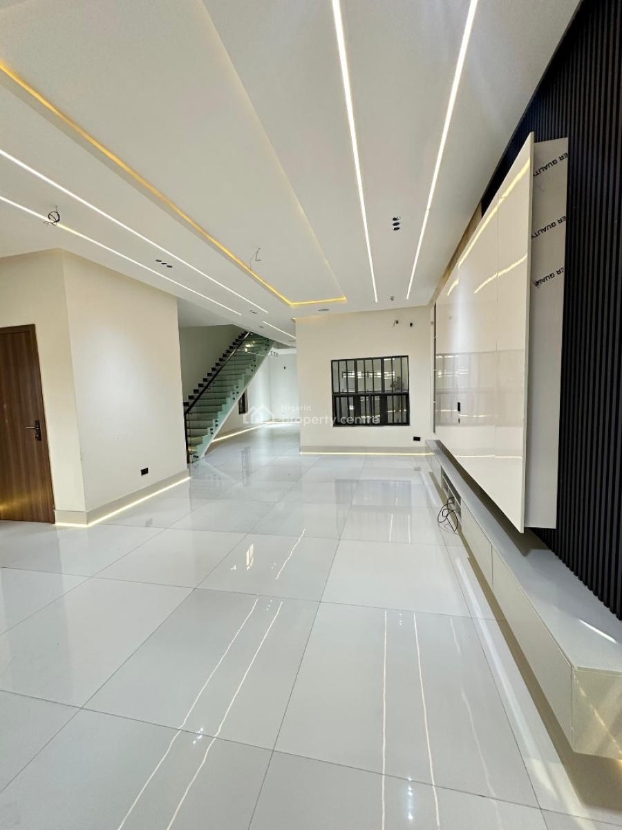 5 Bedroom Fully Detached with Bq, Pool & Solar Inverter, Ajah, Lagos, Detached Duplex for Sale