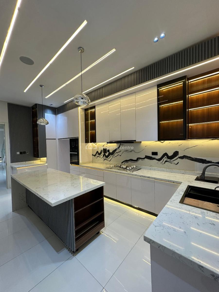 5 Bedroom Fully Detached with Bq, Pool & Solar Inverter, Ajah, Lagos, Detached Duplex for Sale