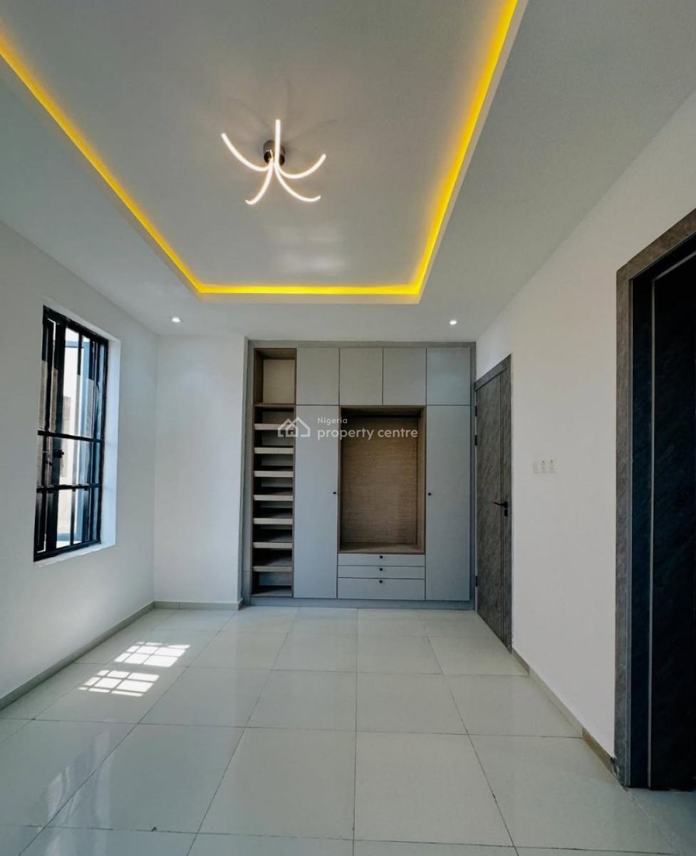 4, Lekki Phase 1, Lekki, Lagos, Semi-detached Duplex for Rent