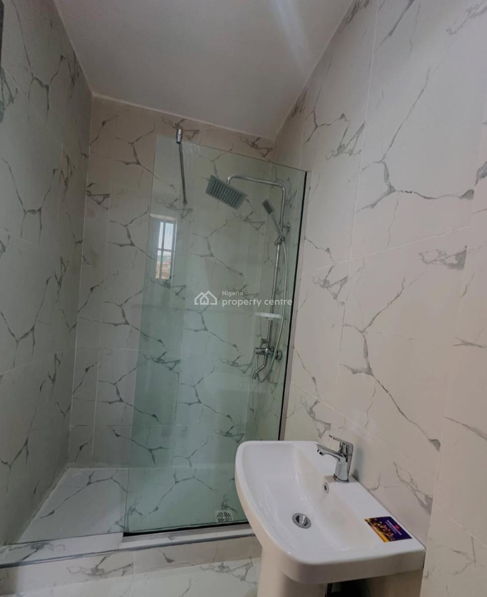 4, Lekki Phase 1, Lekki, Lagos, Semi-detached Duplex for Rent