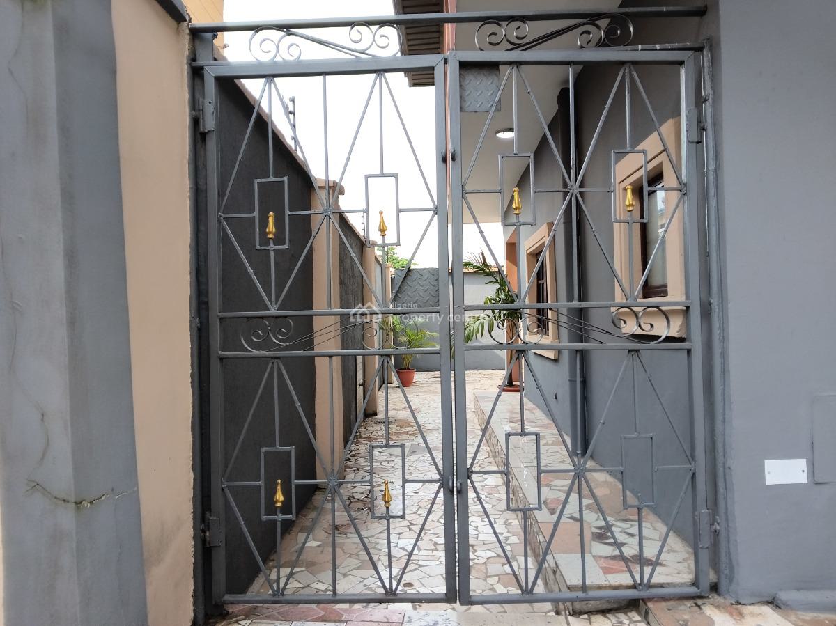 Hideaway Luxury 2 Bedroom Apartment, Adeyemo Akapo, Omole Phase 1, Ikeja, Lagos, Flat / Apartment Short Let