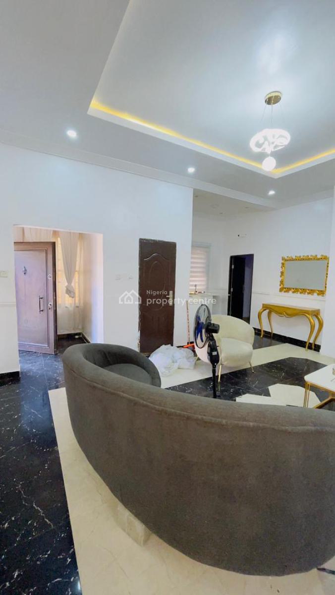 Luxury Spacious Mini Flat with Two Toilets, Chevron Lekki Lagos Insise an Estate, Lekki, Lagos, Mini Flat (room and Parlour) for Rent