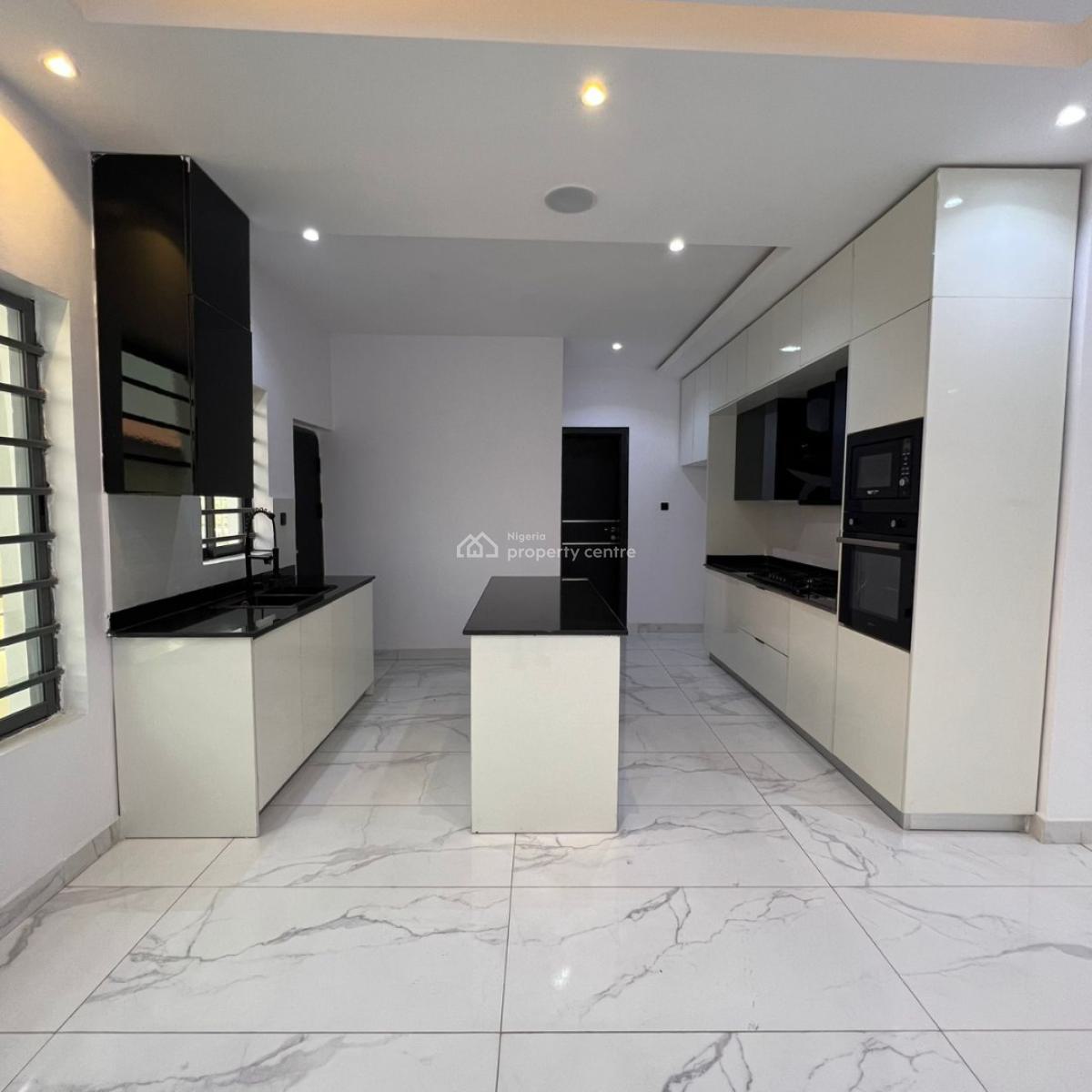 Luxury 3 Bedroom Apartment with Bq and Elevator, Lekki Phase 1, Lekki, Lagos, Flat / Apartment for Sale