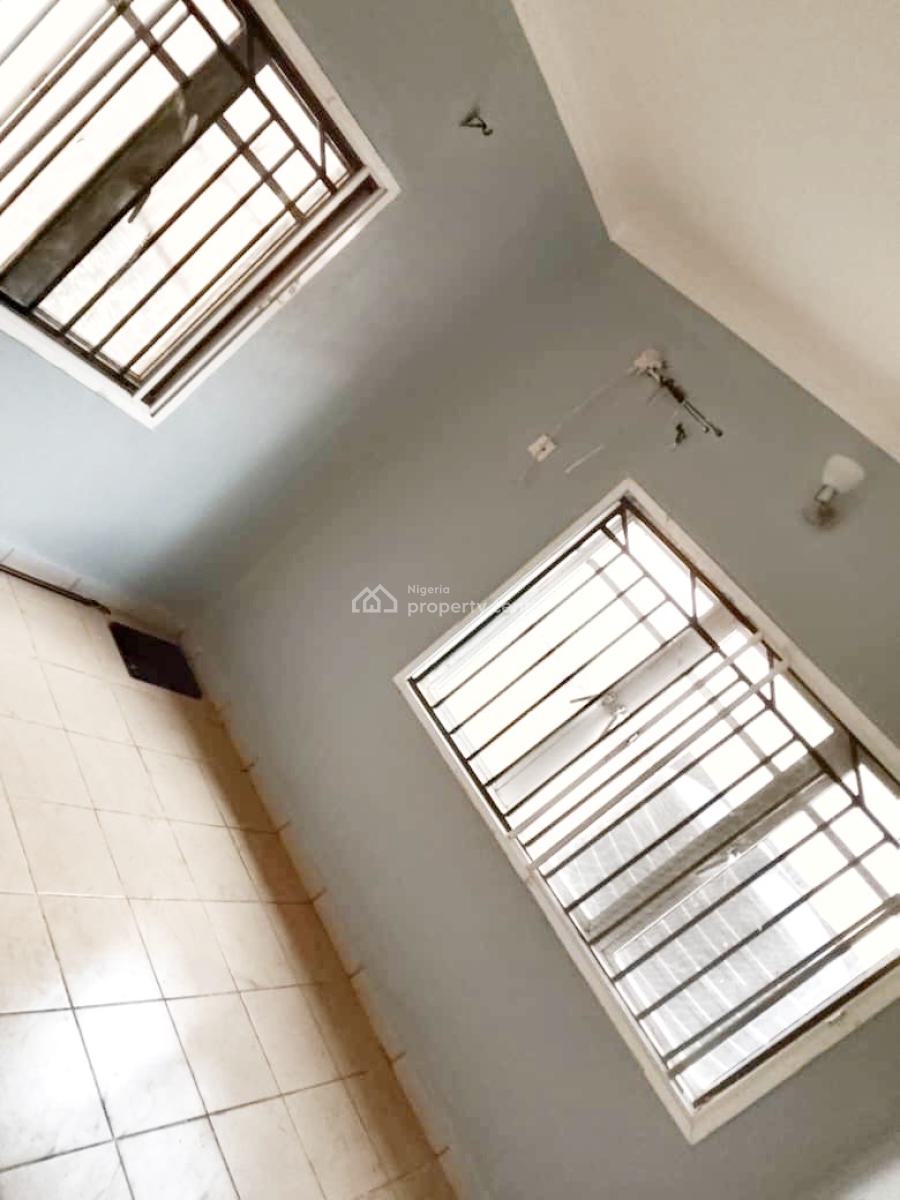 a Well Maintained Spacious 4 Bedroom Detached Duplex, Omole Phase 2, Ikeja, Lagos, Detached Duplex for Rent