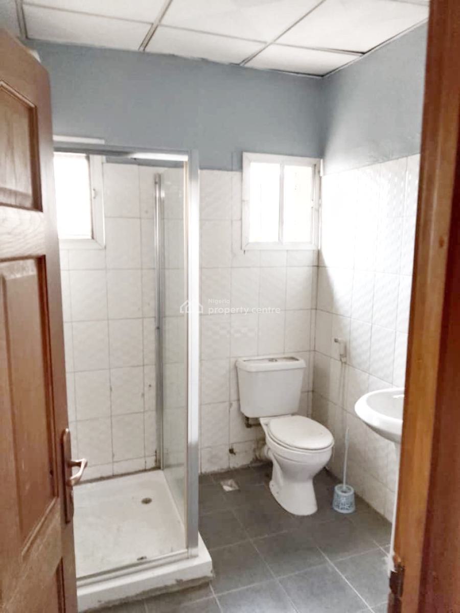 a Well Maintained Spacious 4 Bedroom Detached Duplex, Omole Phase 2, Ikeja, Lagos, Detached Duplex for Rent