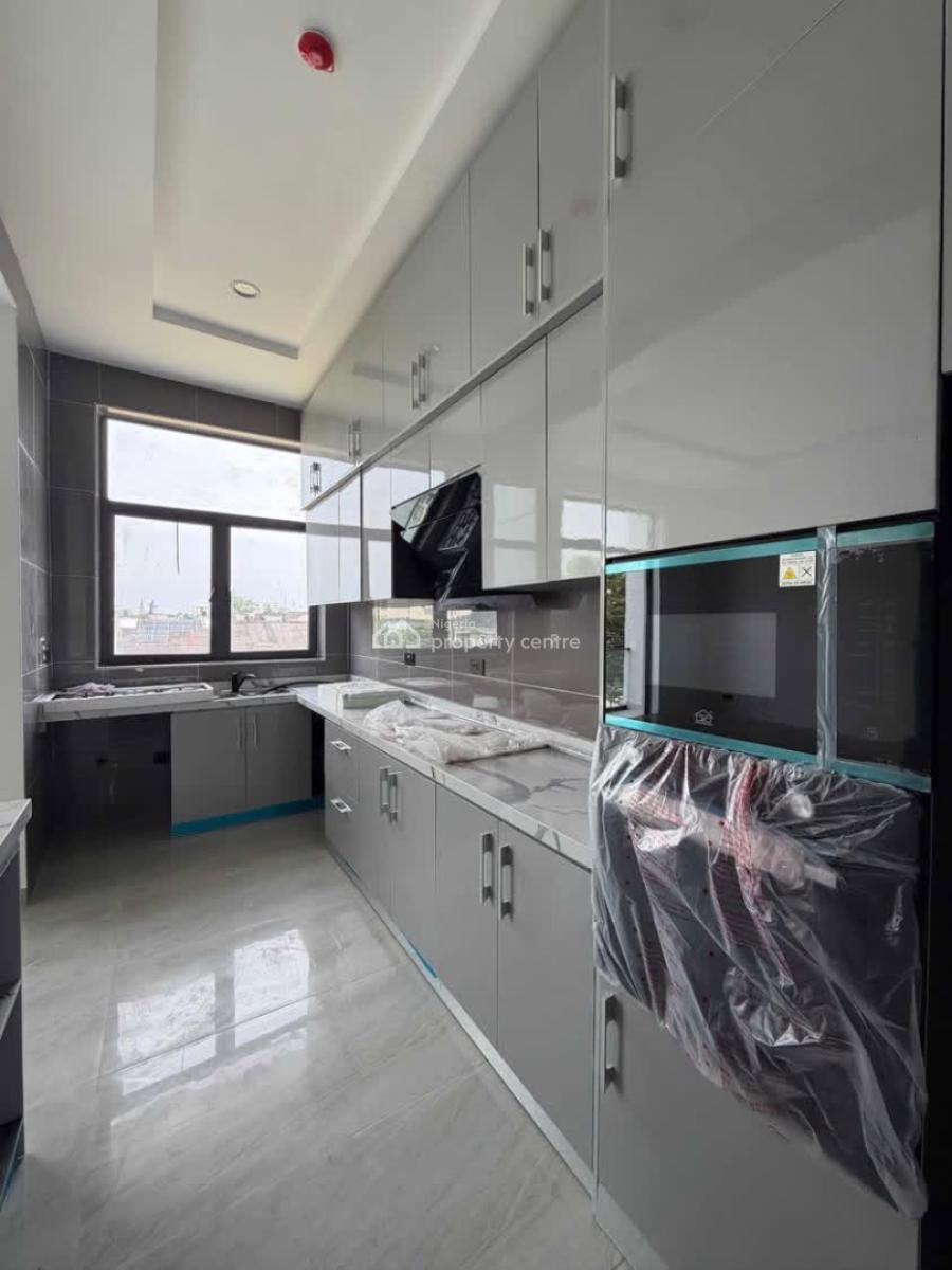 Fully Serviced 2 Bedroom Apartment with Pool, Off Admiralty Way, Lekki Phase 1, Lekki, Lagos, Flat / Apartment for Rent