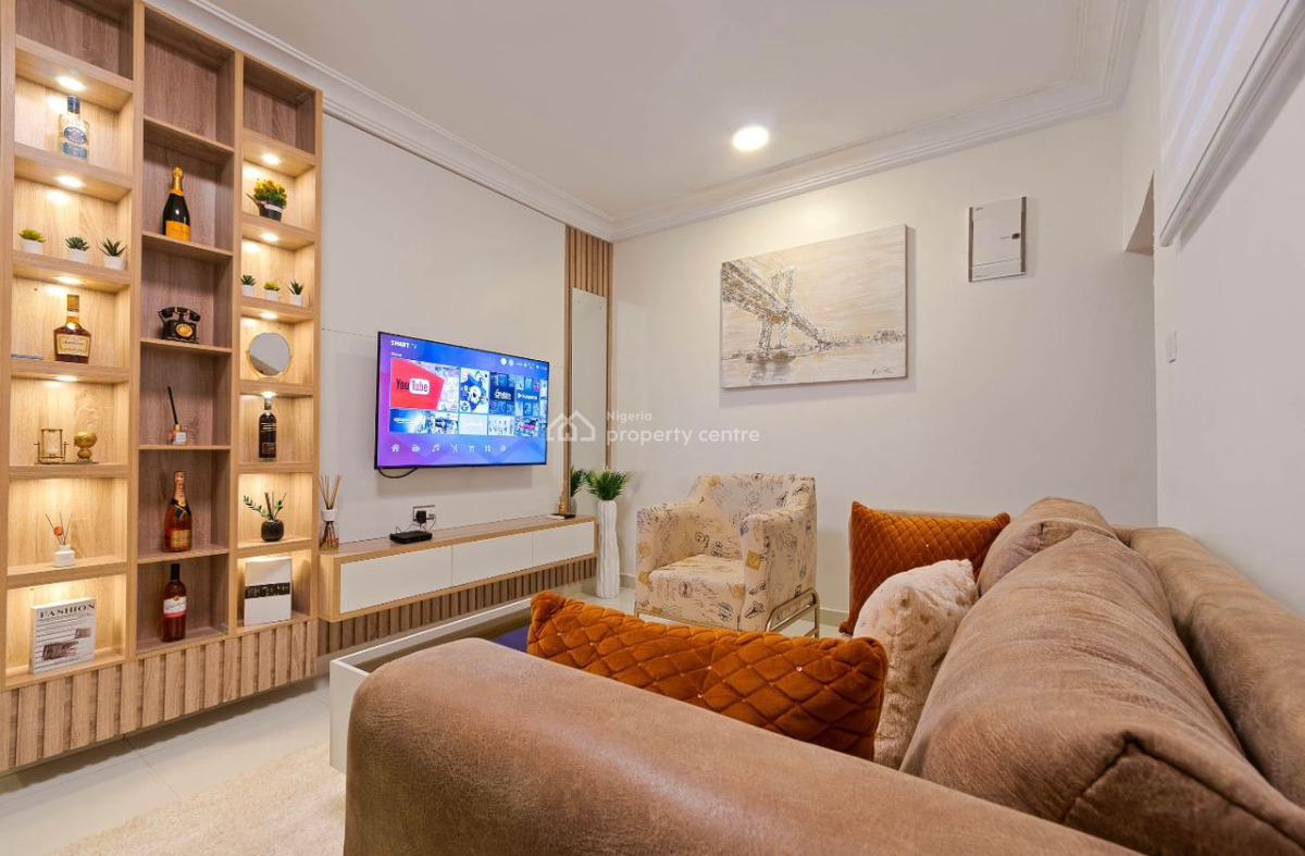 Luxury & Exquisitely Finished 1 Bedroom Apartment with Private Cinema, on Chevron Drive, Lekki Phase 2, Lekki, Lagos, Mini Flat (room and Parlour) Short Let