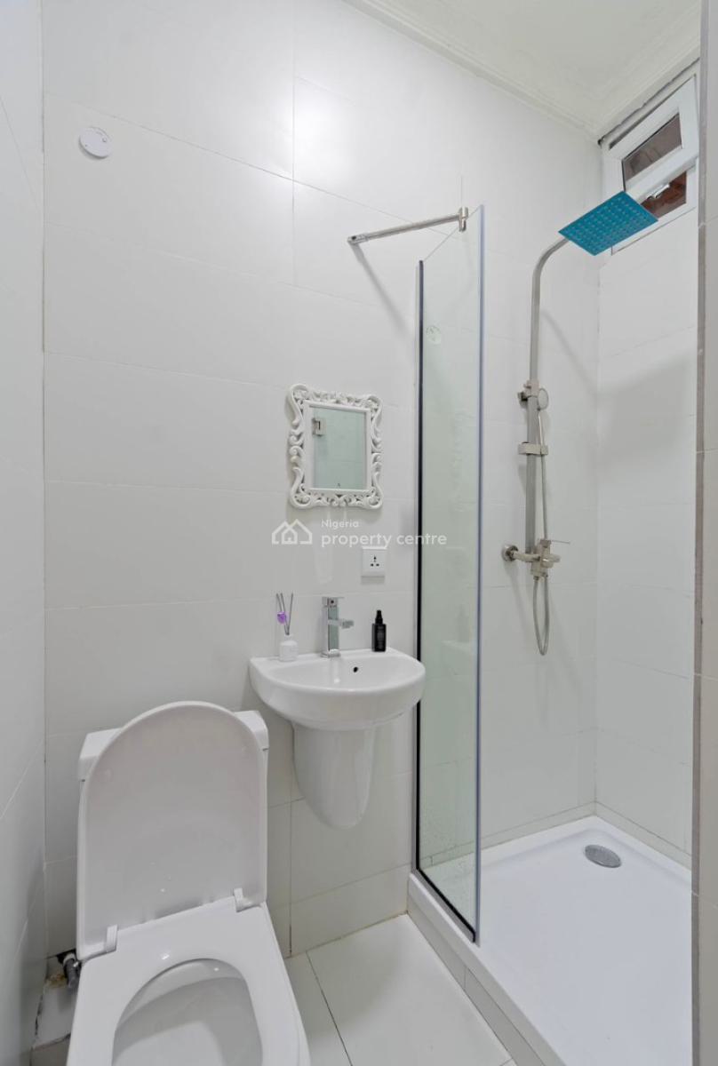 Luxury & Exquisitely Finished 1 Bedroom Apartment with Private Cinema, on Chevron Drive, Lekki Phase 2, Lekki, Lagos, Mini Flat (room and Parlour) Short Let