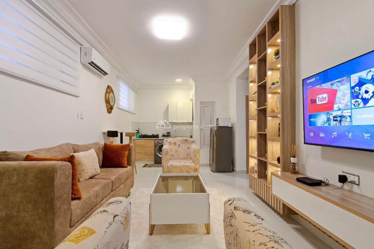 Luxury & Exquisitely Finished 1 Bedroom Apartment with Private Cinema, on Chevron Drive, Lekki Phase 2, Lekki, Lagos, Mini Flat (room and Parlour) Short Let
