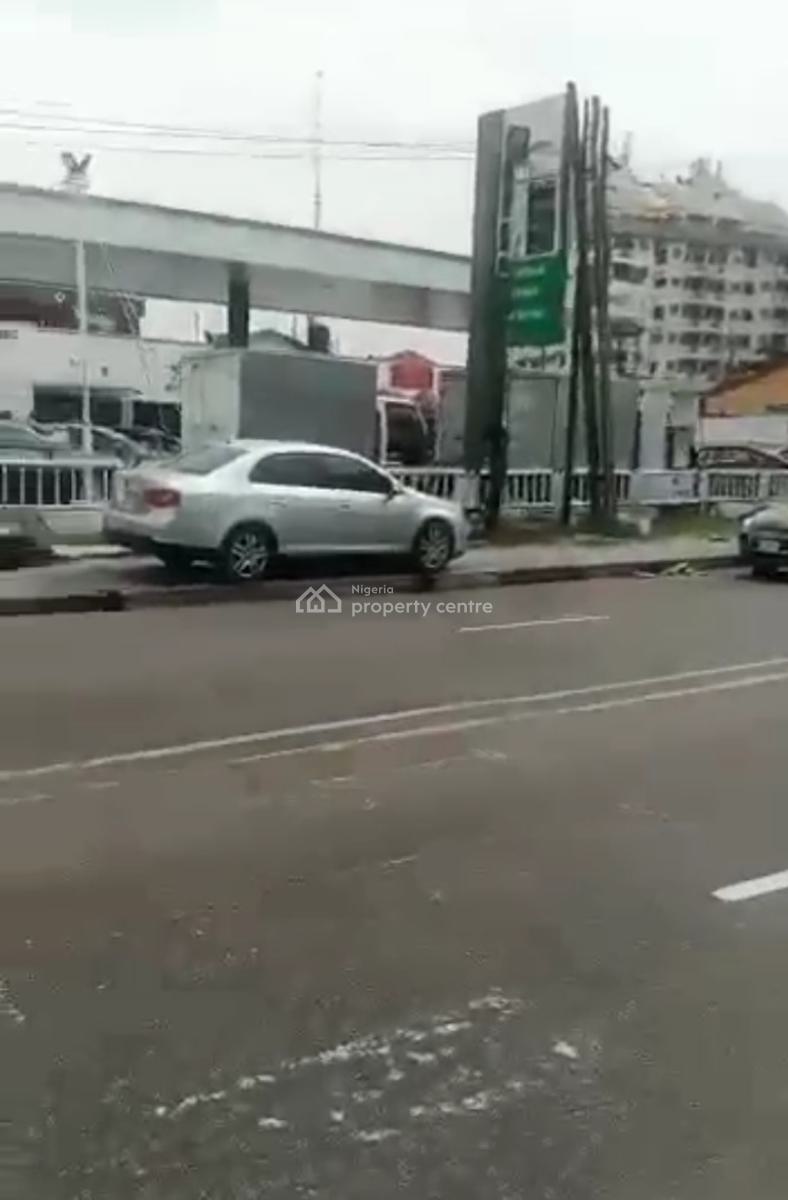 6 Pumps: - 3 Pms (petrol) - 2 Ago (diesel) - 1 Kerosene Lube Bay Inclu, Old Ikoyi, Ikoyi, Lagos, Filling Station for Sale