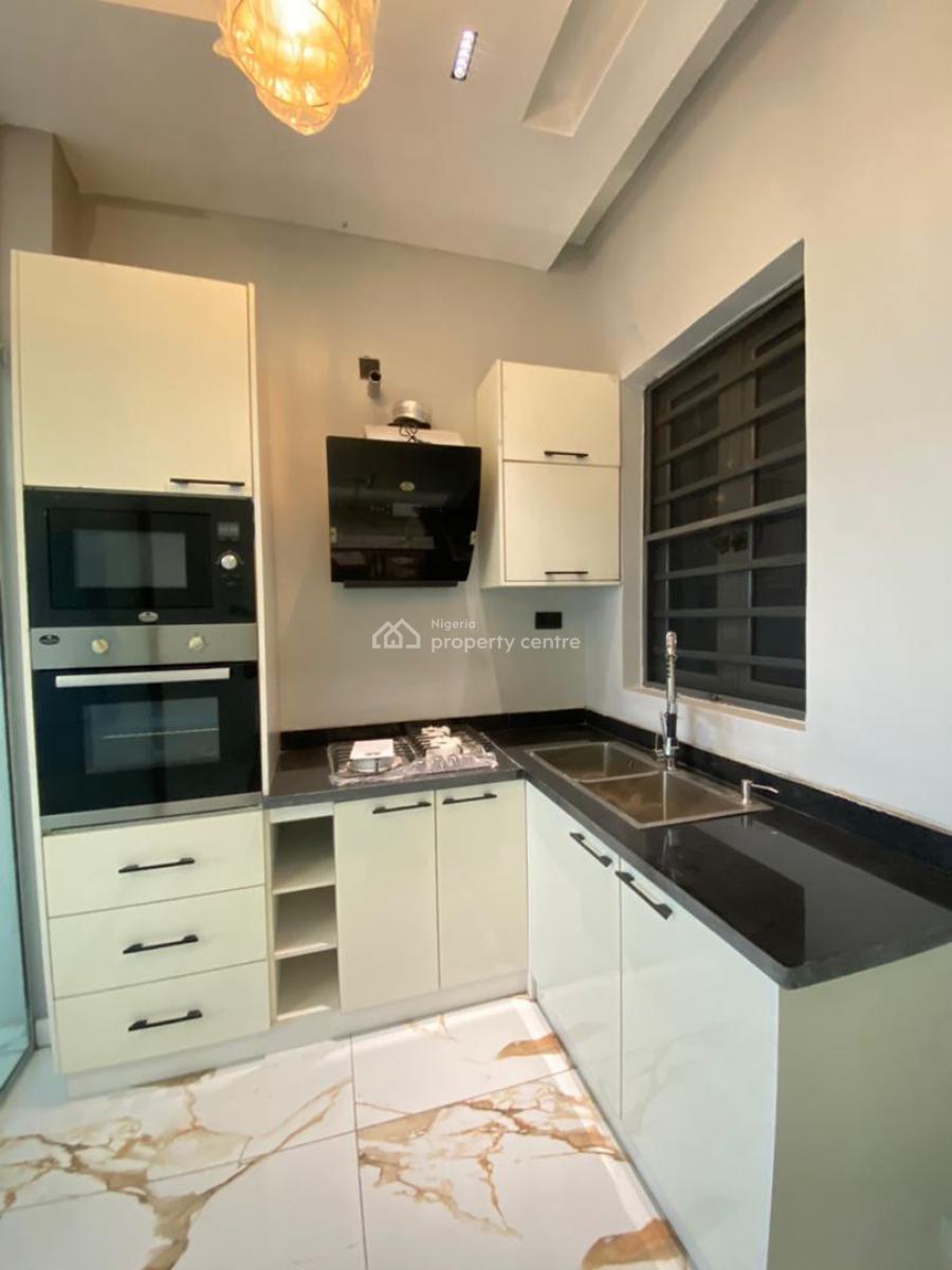 Newly Built 2 Bedroom Apartment, Lekki Phase 1, Lekki, Lagos, Flat / Apartment for Sale