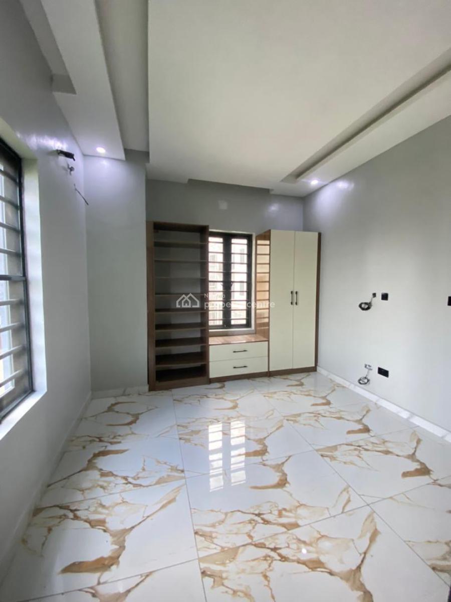 Newly Built 2 Bedroom Apartment, Lekki Phase 1, Lekki, Lagos, Flat / Apartment for Sale