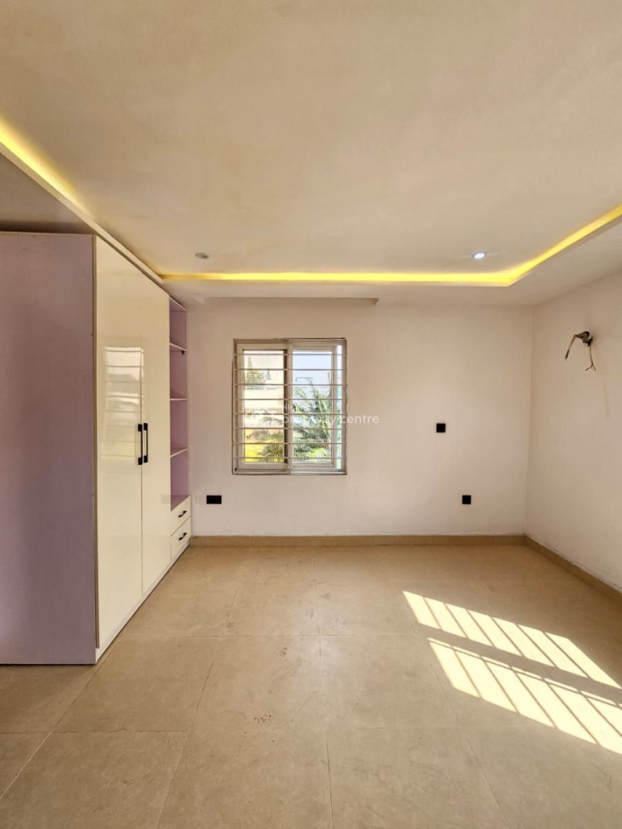 3 Bedroom Apartment, Lekki Phase 1, Lekki, Lagos, Flat / Apartment for Sale