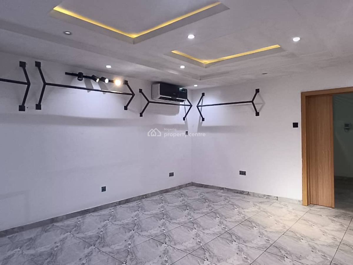 2bedroom Flat at Lekki Phase 1, Lekki Phase 1 Lekki Lagos, Lekki Phase 1, Lekki, Lagos, Flat / Apartment for Rent