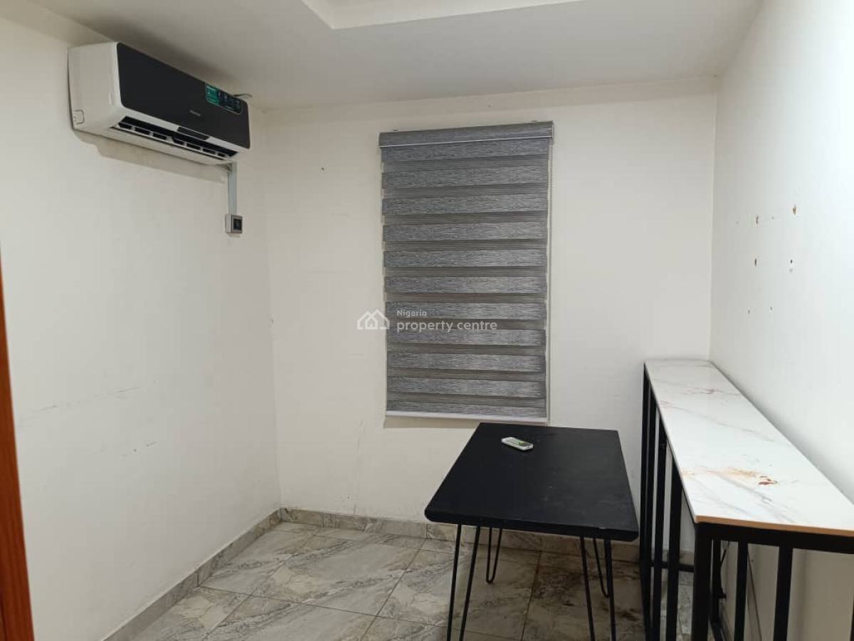 2bedroom Flat at Lekki Phase 1, Lekki Phase 1 Lekki Lagos, Lekki Phase 1, Lekki, Lagos, Flat / Apartment for Rent