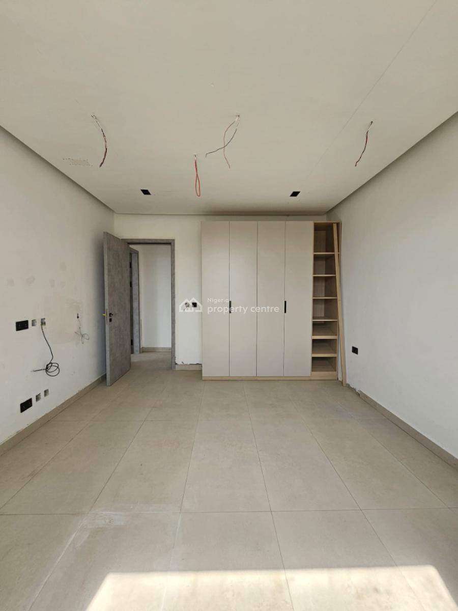 2 Bedroom Apartment, Lekki Phase 1, Lekki, Lagos, Flat / Apartment for Sale