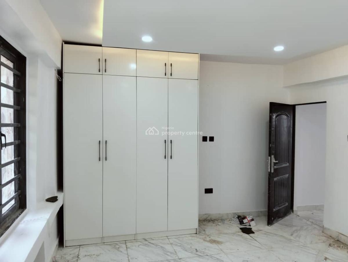 Brand New 3 Bedroom Flat with 1 Room  Bq The Last Floor, Central Business District, Abuja, Flat / Apartment for Rent