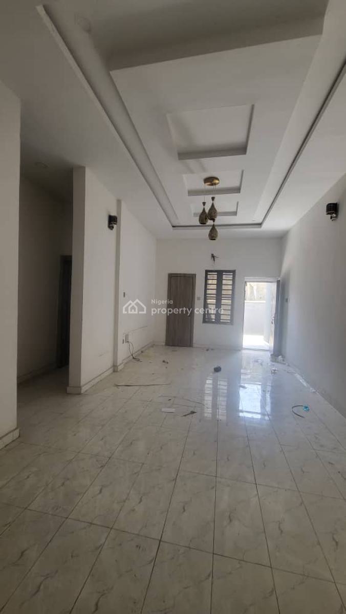 Spacious 2bedroom Apartment, Ologolo, Lekki, Lagos, Flat / Apartment for Rent